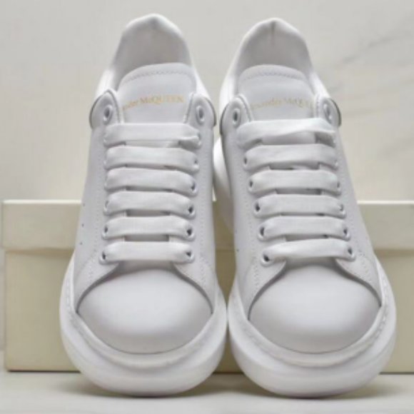 Alexander McQueen Sports shoes, women's  white - Picture 2 of 7